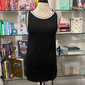 Banana Republic Black & White Sleeveless Top Large